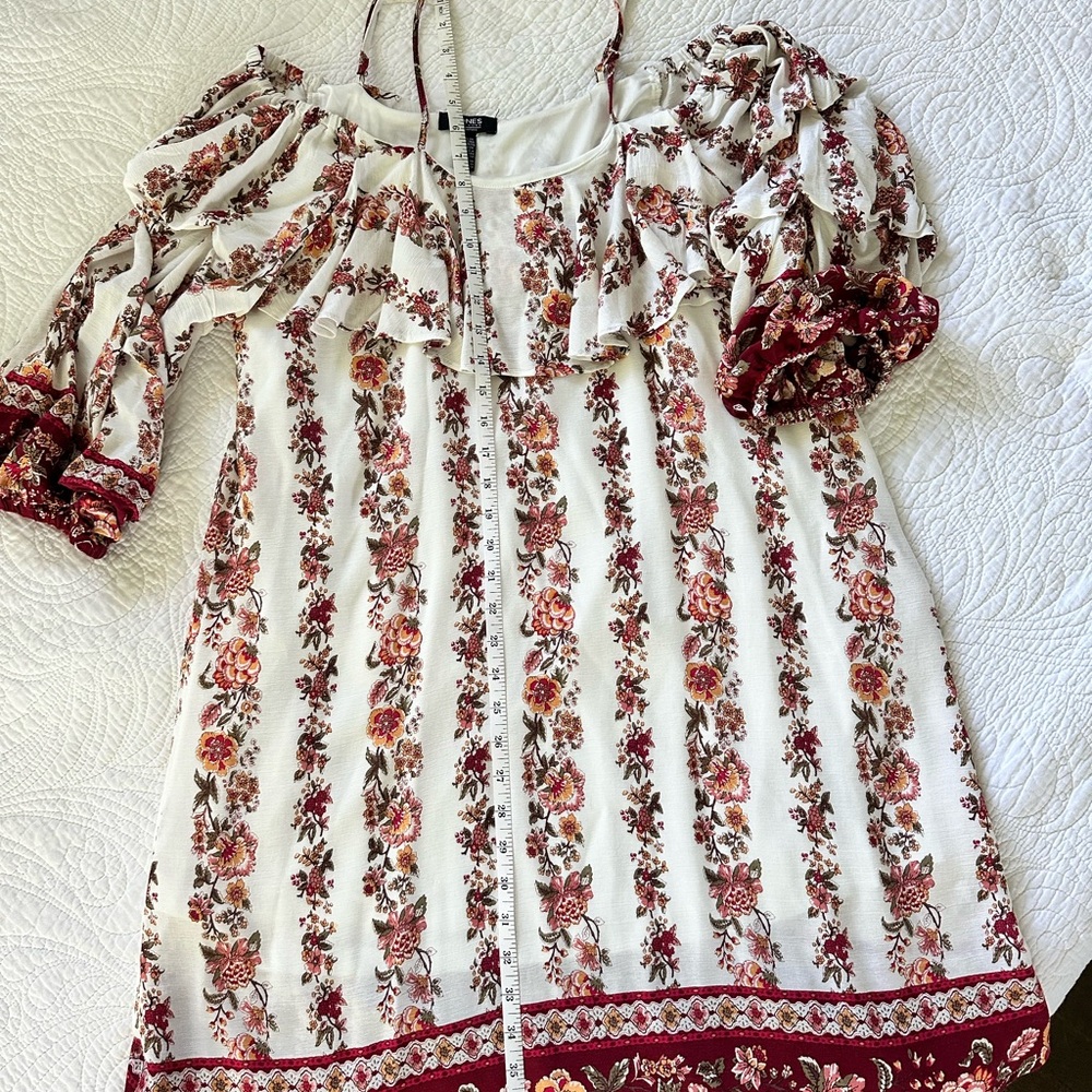 Beautiful NY& C off shoulder dress with ruffled collar and spaghetti straps.